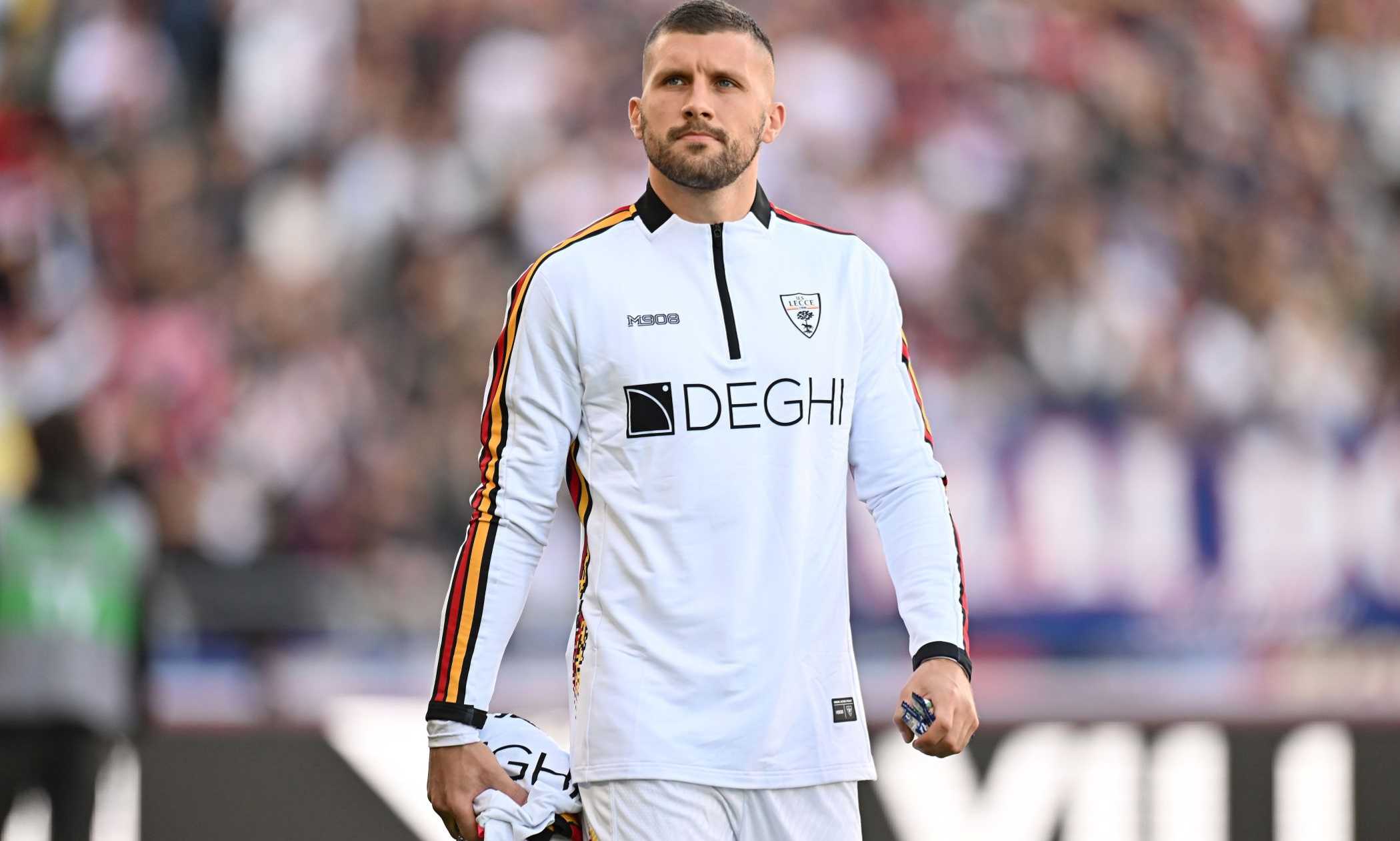 Lecce, Rebic espulso dopo 10' dal suo ingresso in campo: cos'è successo