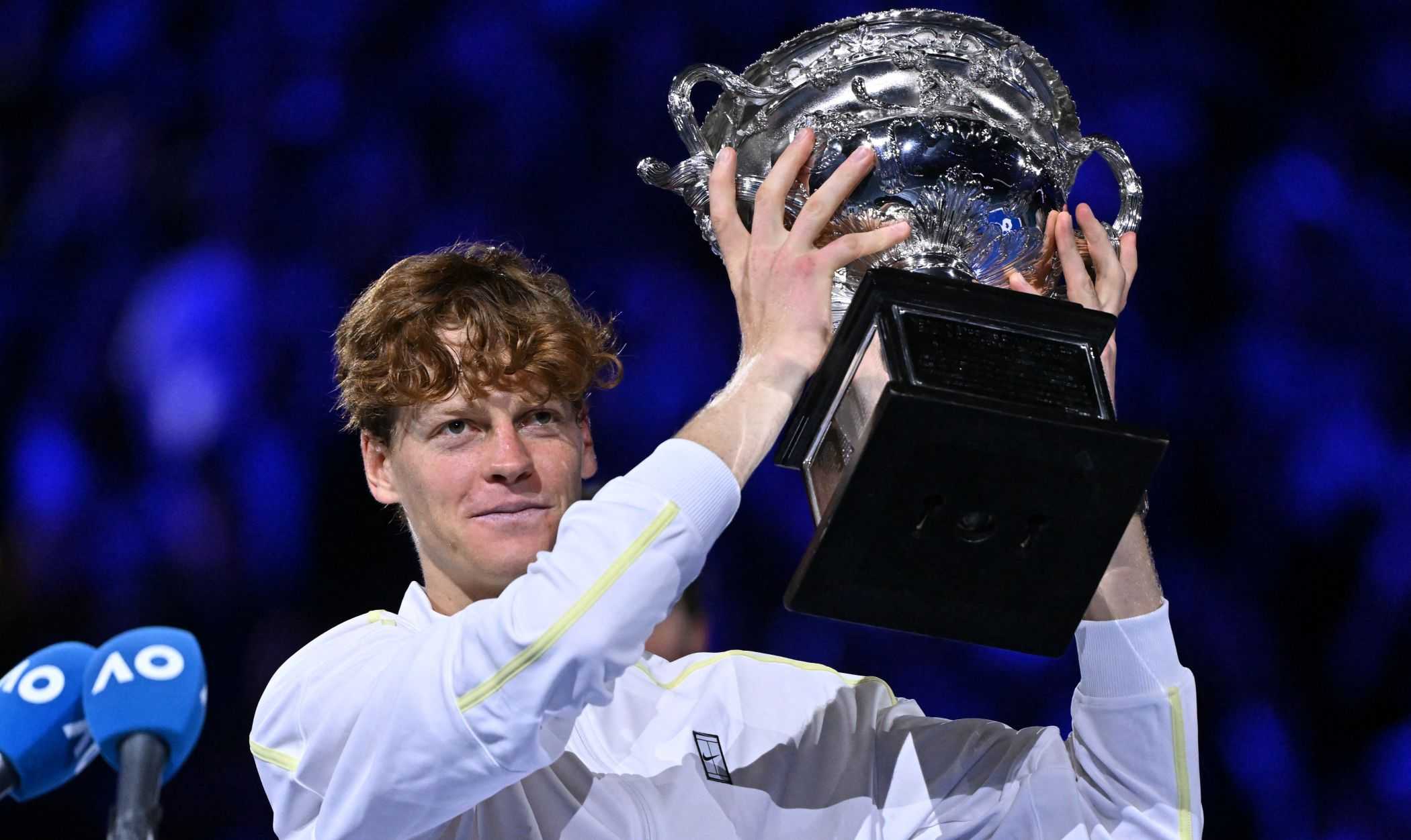 Dominio Sinner: demolisce Zverev in 3 set e porta a casa il secondo titolo consecutivo agli Australian Open!