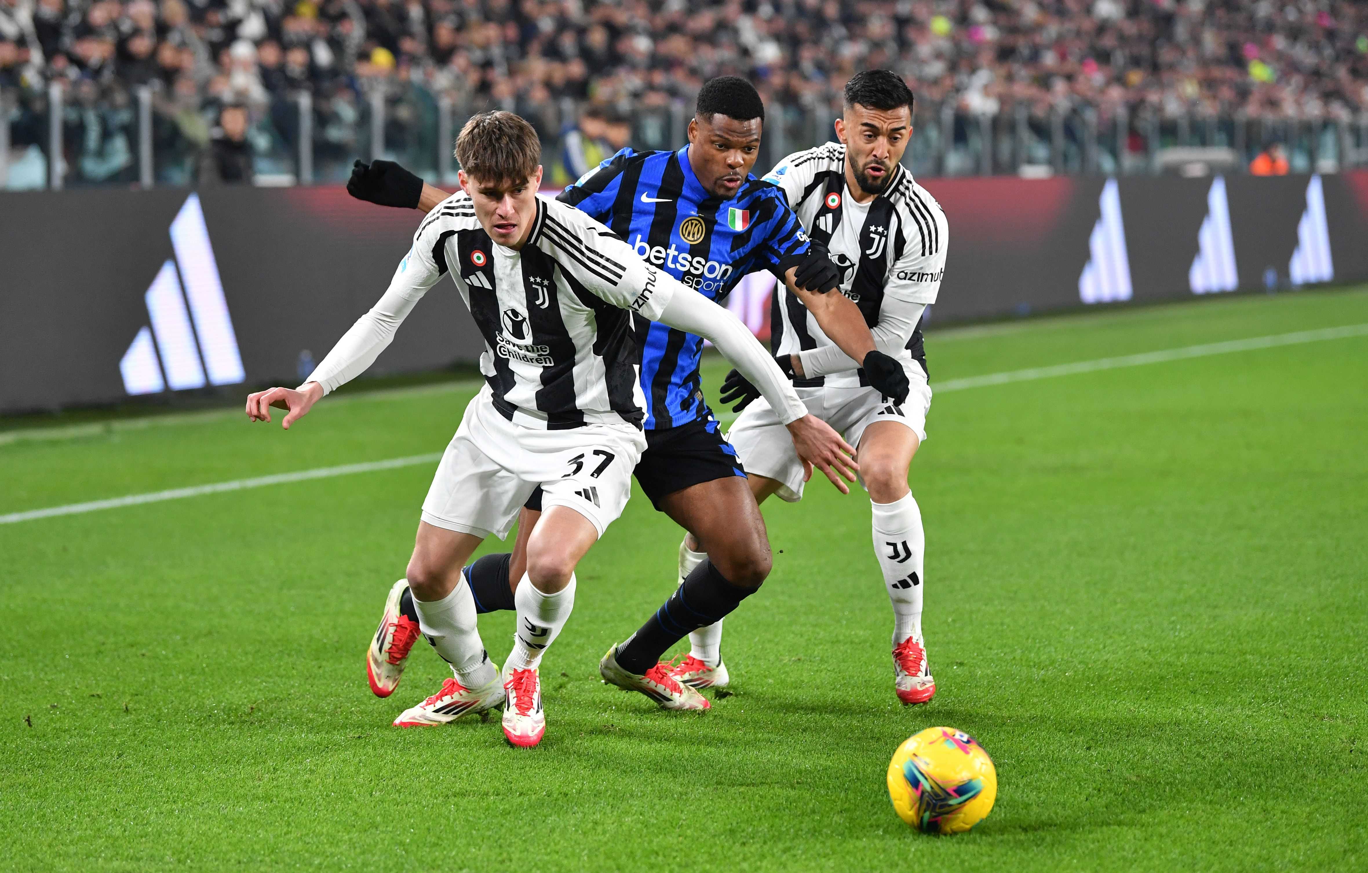 Juventus-Inter 0-0 LIVE: Taremi, Dumfries, Nico Gonzalez e Conceicao, quattro occasioni clamorose!