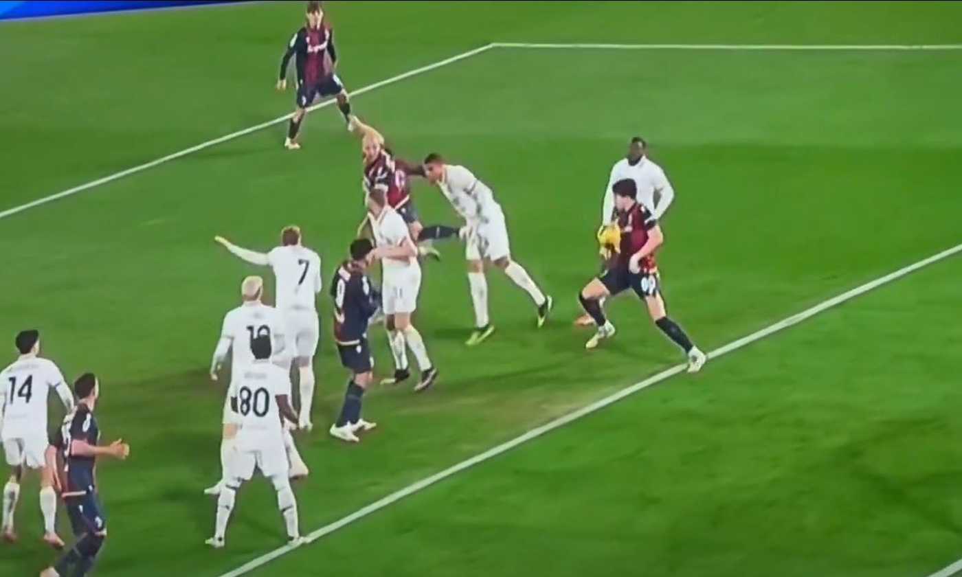 博洛尼亚 – 米兰(Bologna-Milan),《运动:我与卡斯特罗(Castro)的目标触摸。在2-1进球上重新攻击,球已经出来了吗? | Primapagina 博洛尼亚 – 米兰(Bologna-Milan),《运动:我与卡斯特罗(Castro)的目标触摸。在2-1进球上重新攻击,球已经出来了吗? | Primapagina