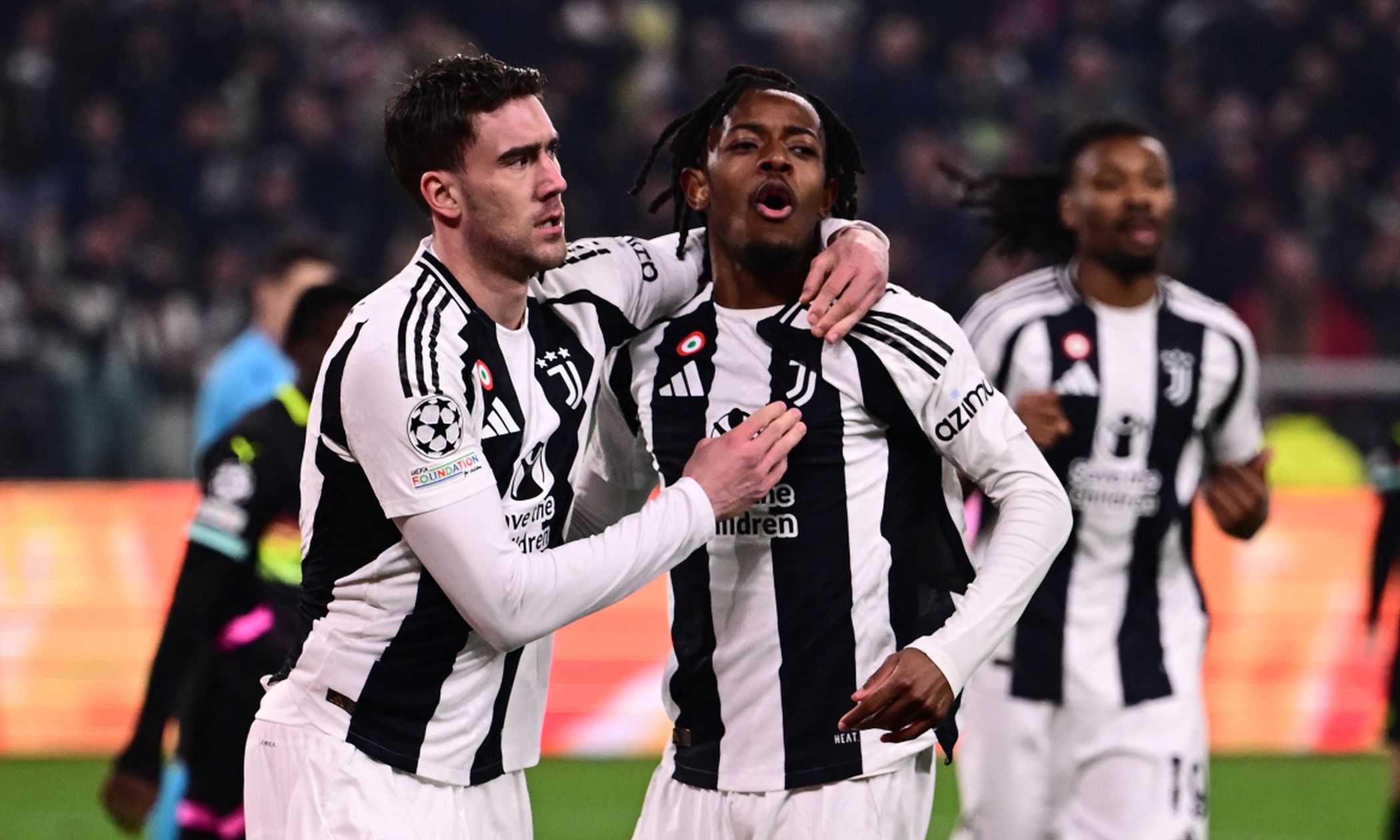 La Juventus va in Olanda con un gol di vantaggio: 2-1 al PSV di Perisic con i cambi, decisivo Mbangula