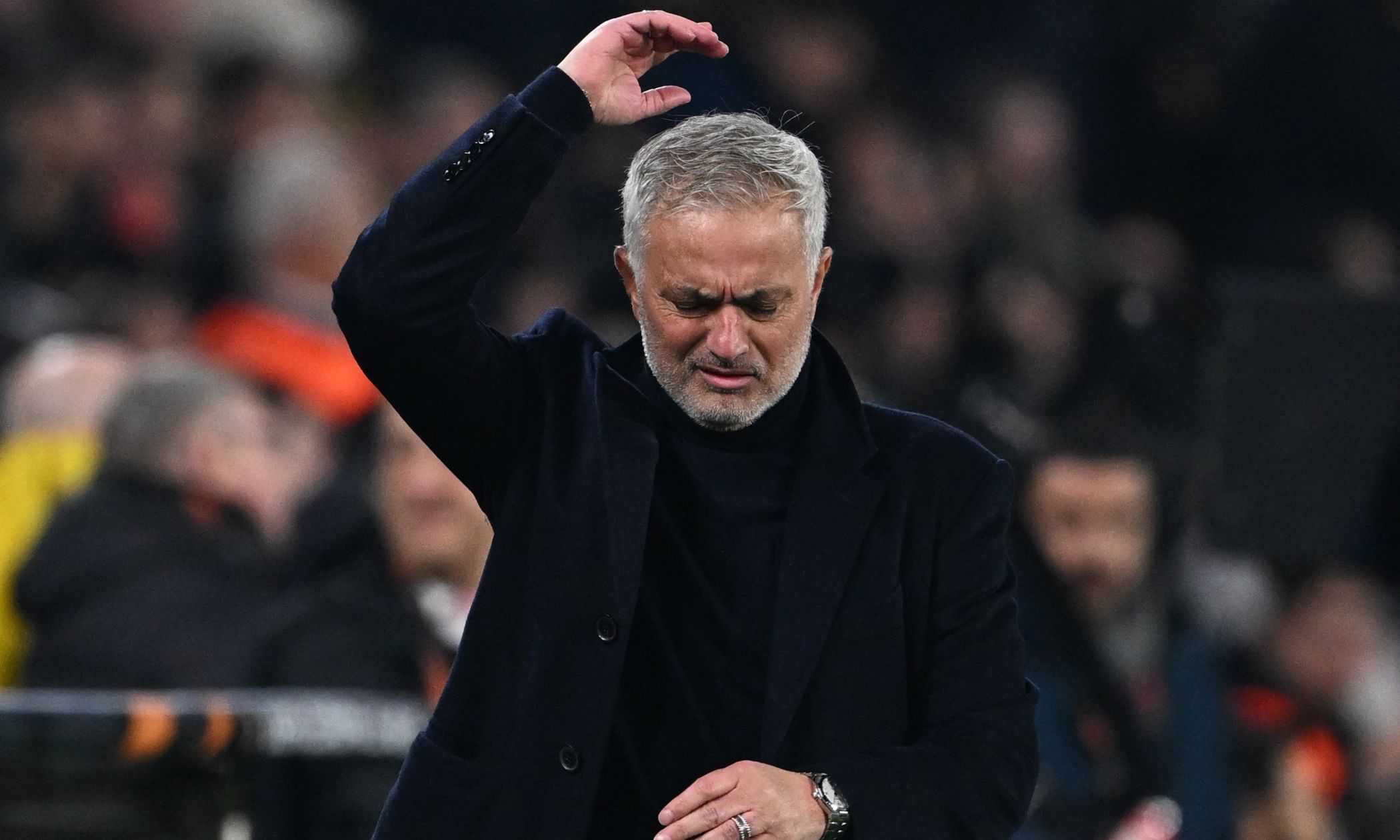 Mourinho, altro attacco al Galatasaray: "Se la Super Lig fosse un campionato normale, saremmo avanti di 9 punti..."