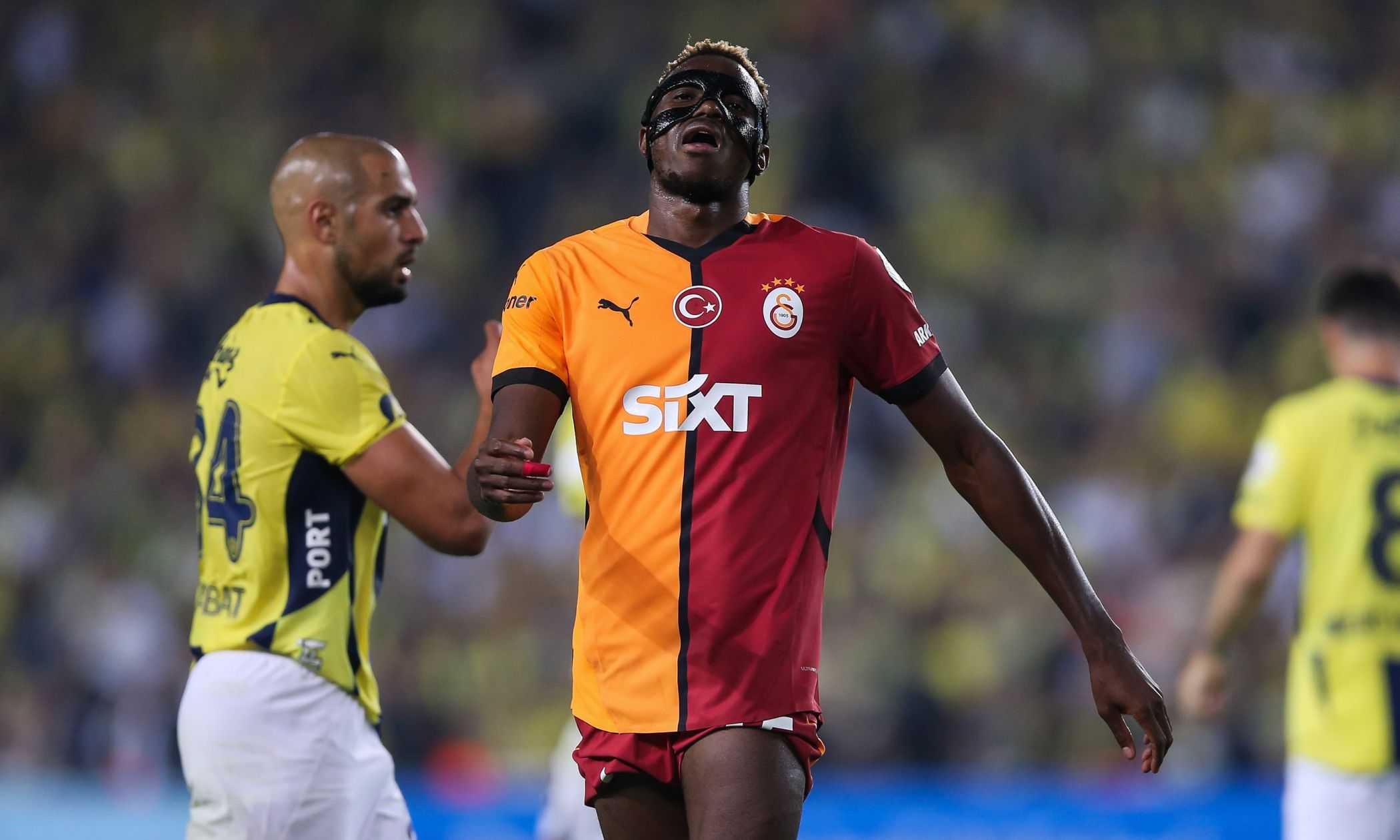 Caos in Turchia: Galatasaray-Fenerbahce sarà diretta da un arbitro straniero, i club pongono veti sui nomi