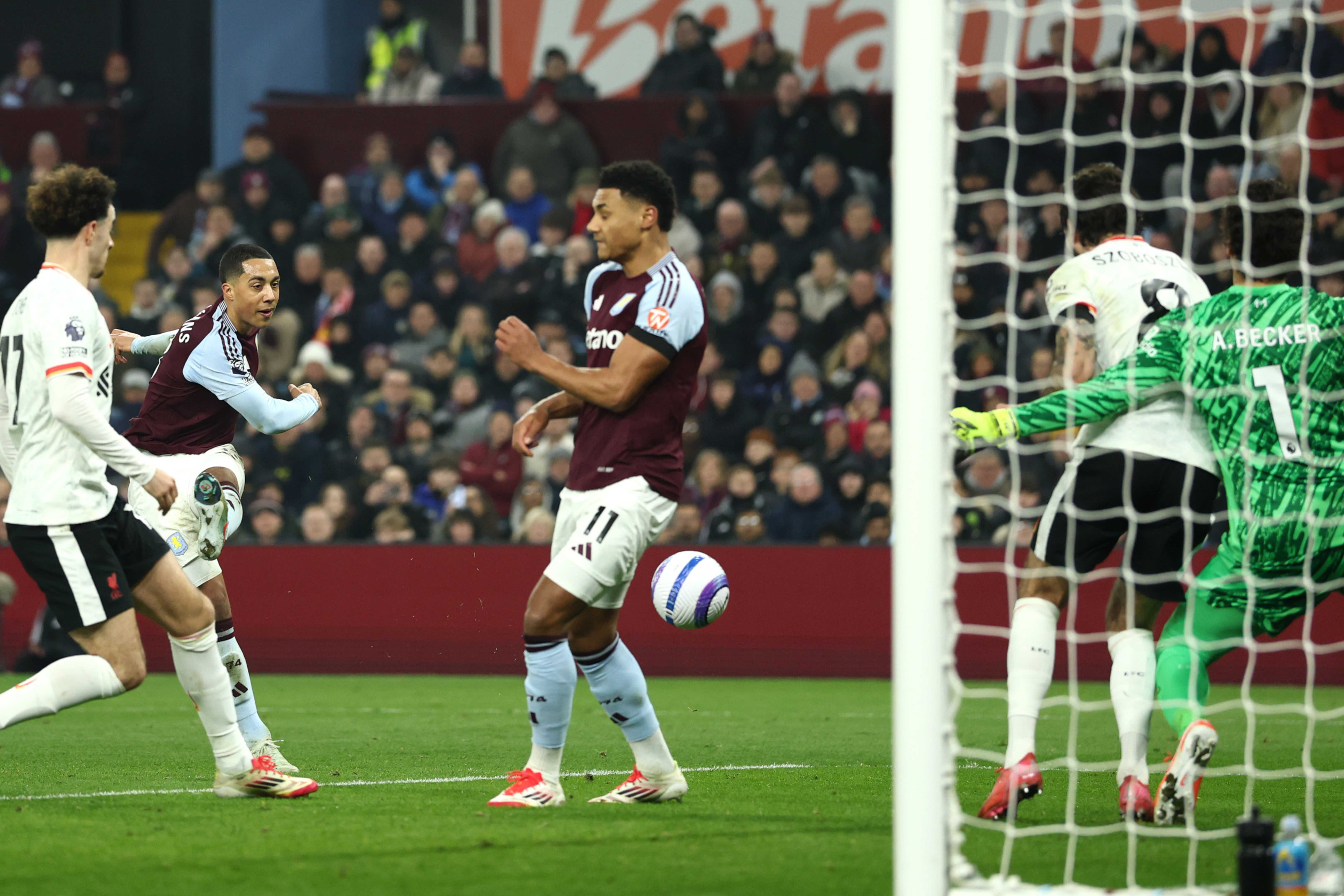 CM.com – Premier League, l’Aston Villa frena il Liverpool: 2 2, la classifica|Estero