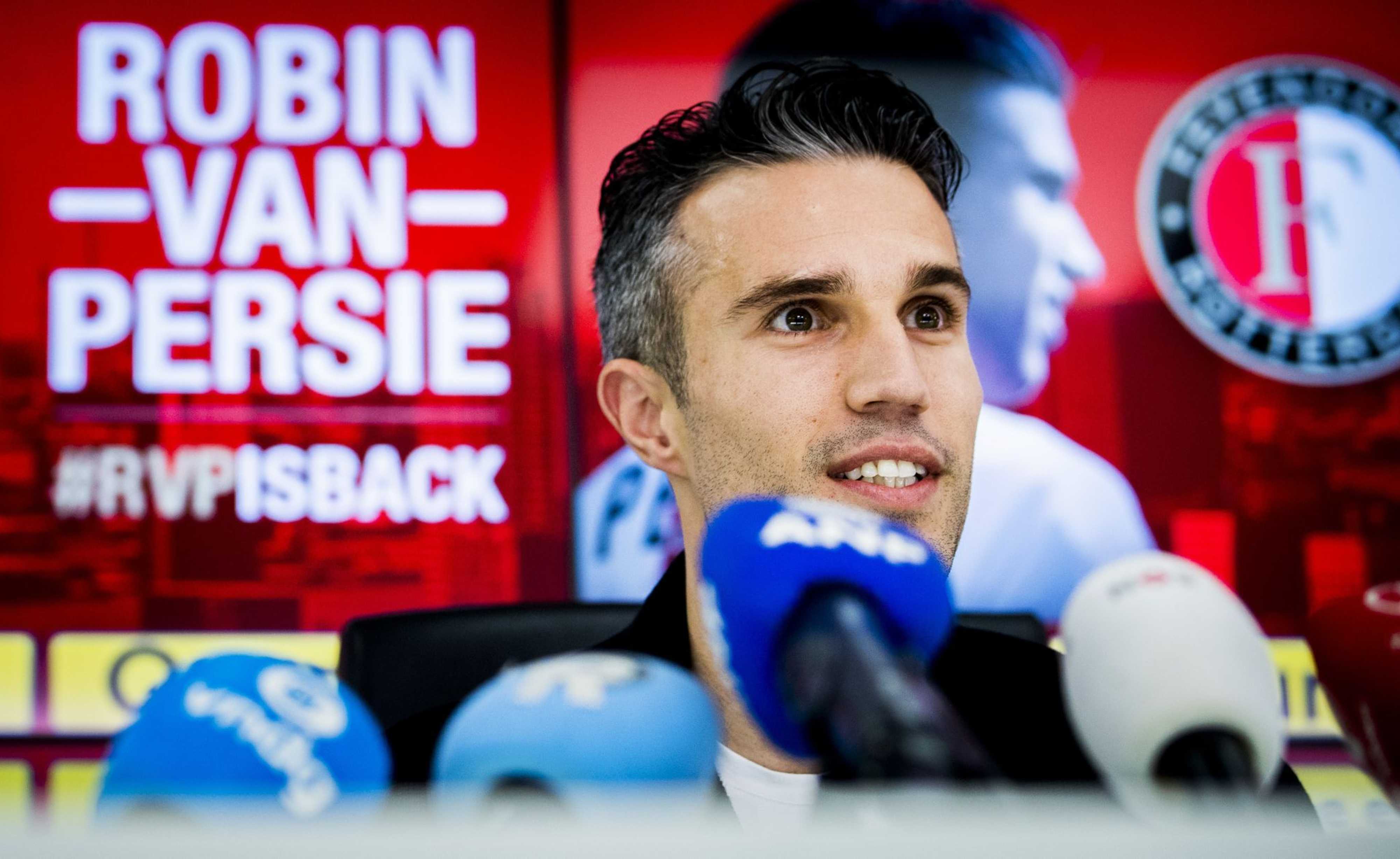 Feyenoord, UFFICIALE: Van Persie è il nuovo allenatore, affronterà l'Inter agli ottavi di Champions 