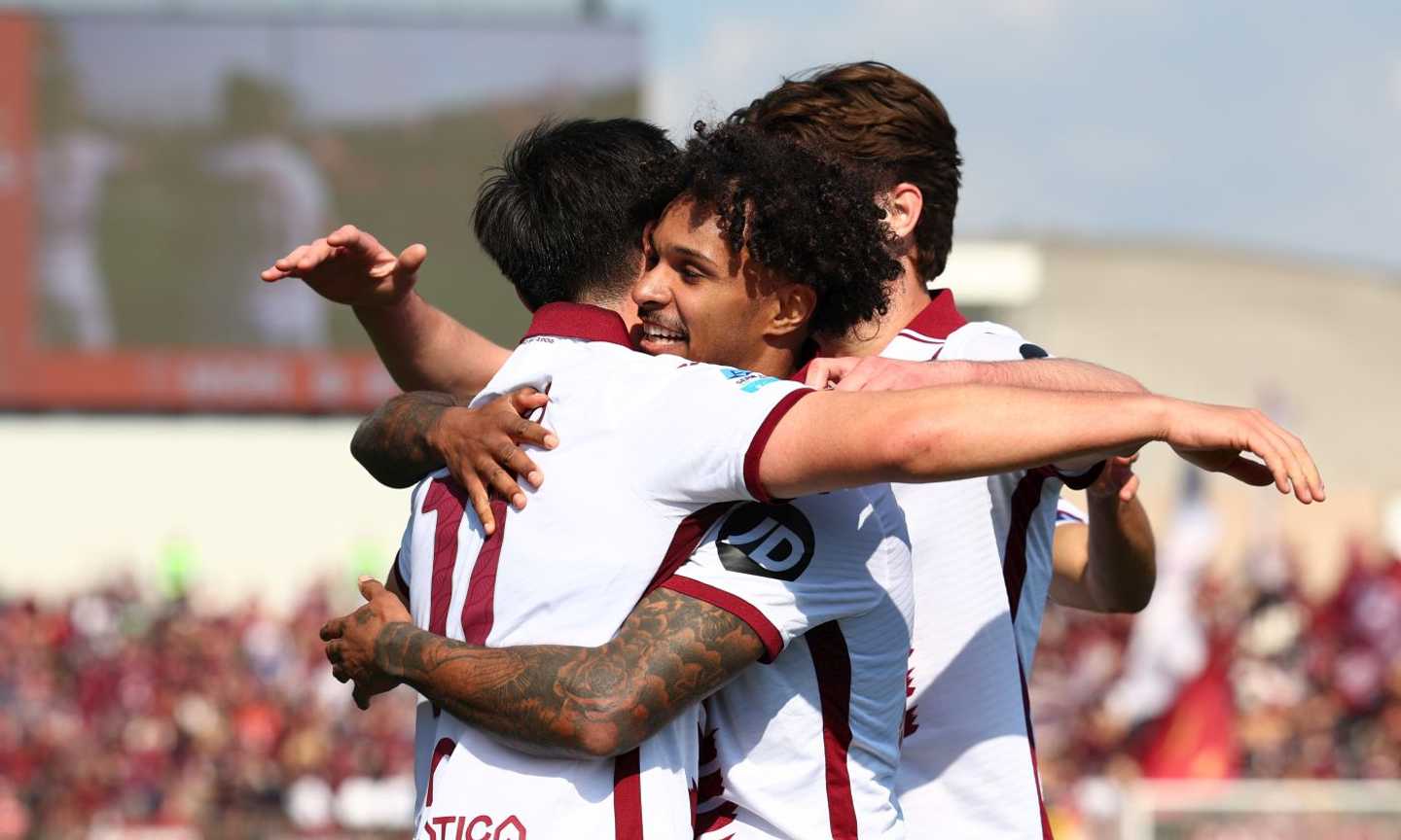 Il Torino vince con i nuovi: a Monza decisivi i gol di Elmas e Casadei 