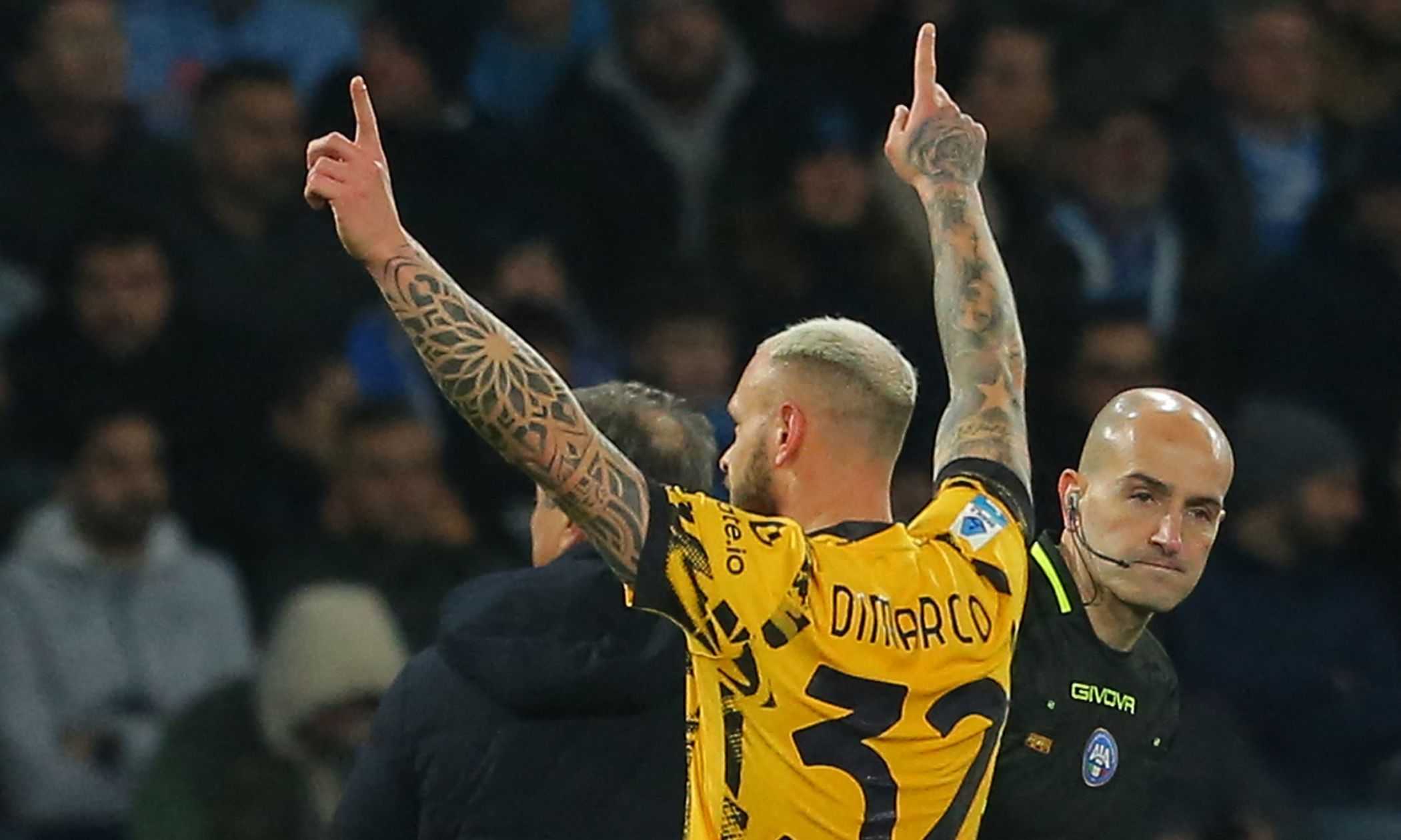 Napoli-Inter, Dimarco in gol su punizione di sinistro: il primo al Maradona