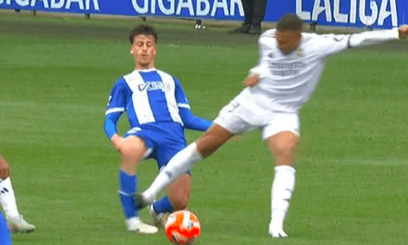 Follia Mbappé, entrata killer su Blanco e rosso diretto. Rischia più giornate di squalifica e l&#039;11 maggio c&#039;è il Clasico