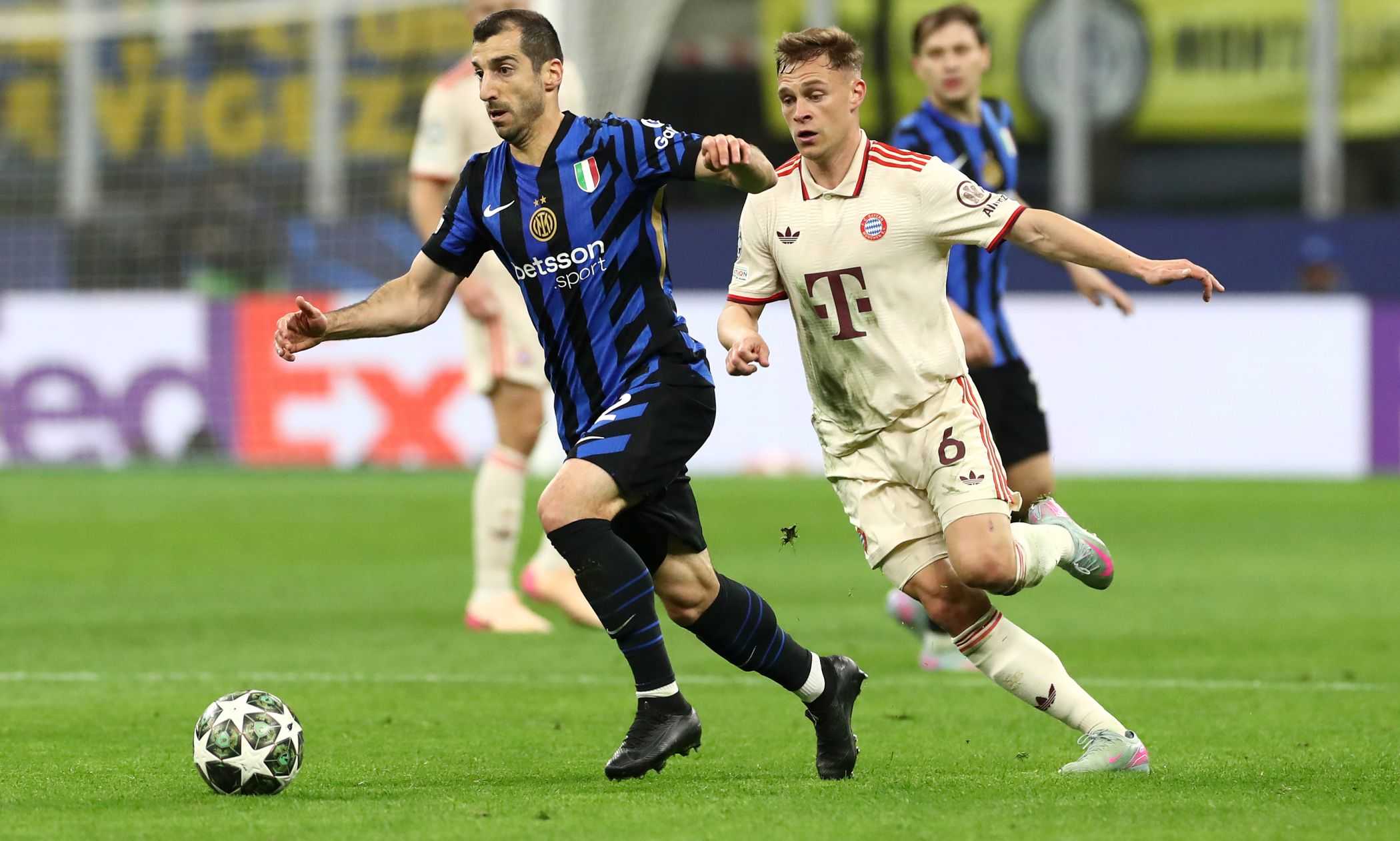 Inter, Mkhitaryan a terra e il Bayern segna con Kane: proteste di Lautaro e compagni, il motivo