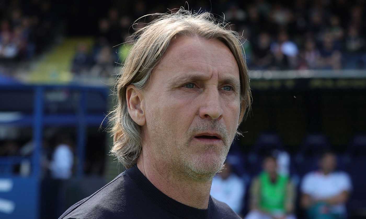 Cagliari, Nicola: "I napoletani fuori dal nostro hotel? Fa parte del gioco. Privilegio e responsabilità giocare qui oggi"