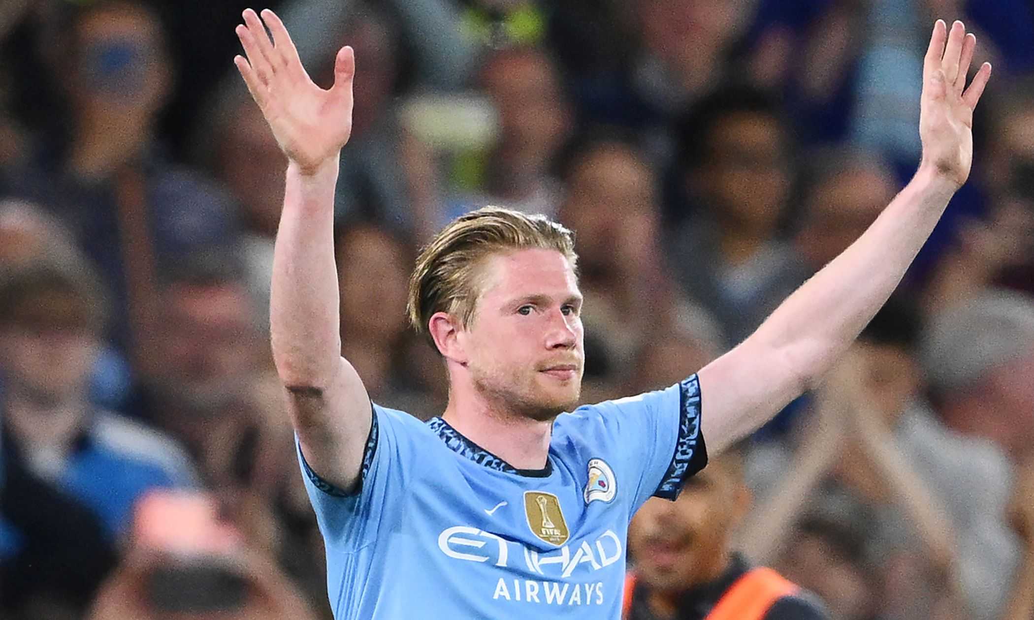 Manchester City, l'ultima di De Bruyne all'Etihad: il saluto di "King Kev". MLS e Napoli: cosa filtra per il futuro