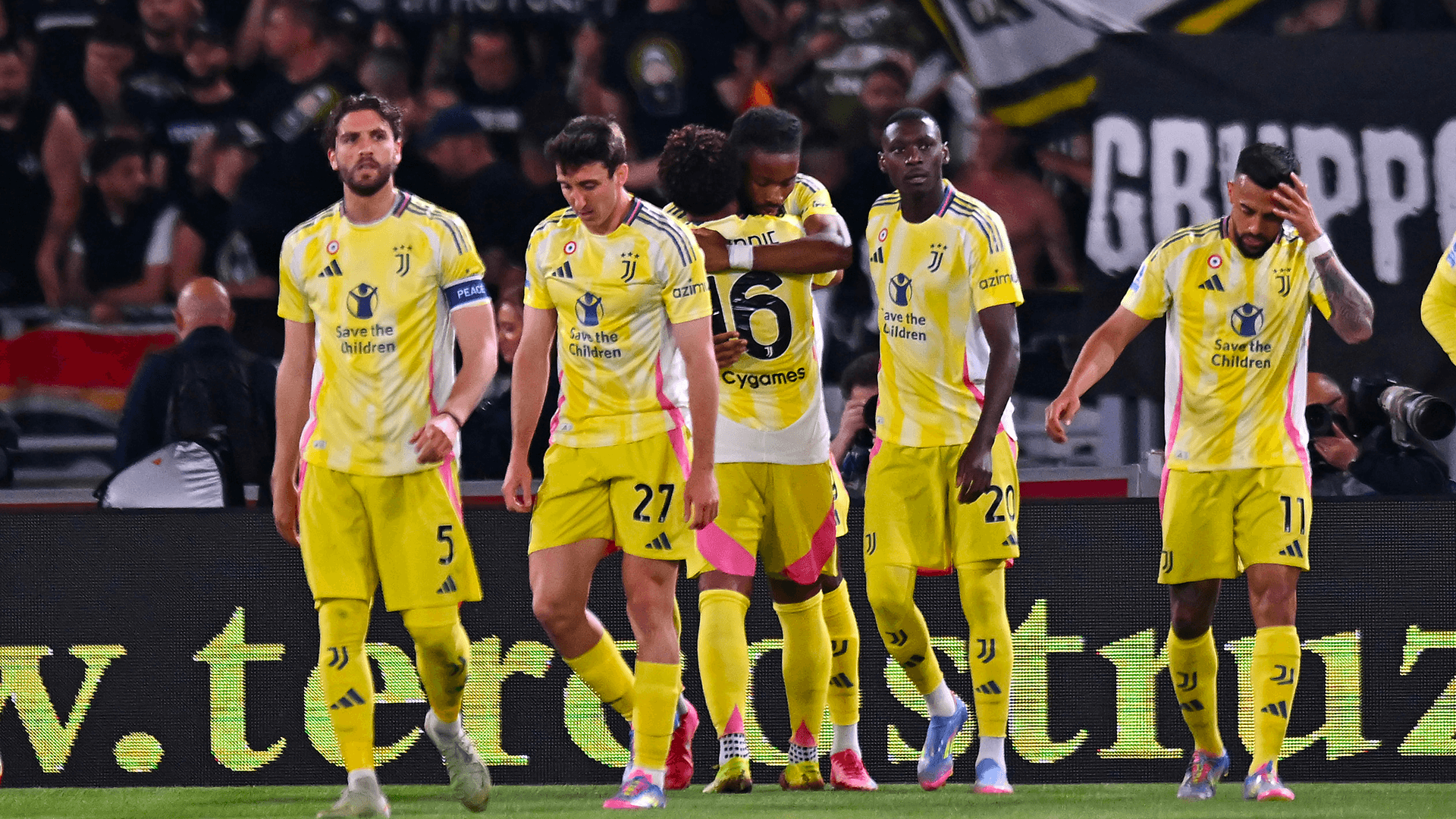 Bologna-Juventus 0-1 LIVE: sbaglia Skorupski, Thuram la sblocca. Orsolini prova il goal olimpico