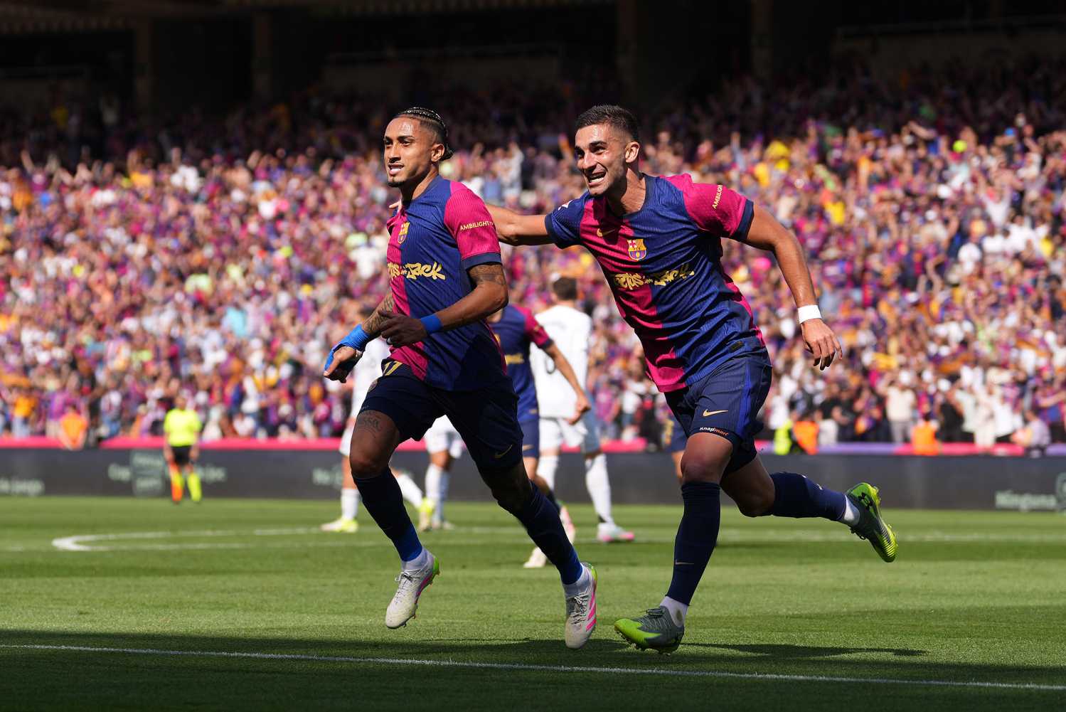 L'ultimo Barcellona-Real Madrid della stagione è da sballo, 4-3! Flick ha le mani sulla Liga, non basta super Mbappé
