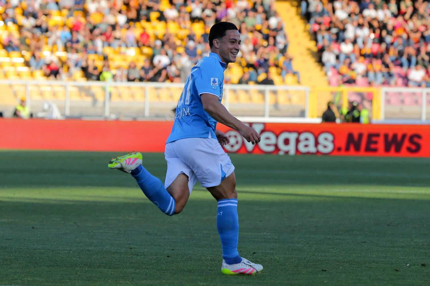 Lecce-Napoli, le pagelle di CM: Raspadori uomo Scudetto, Conte si accontenta e gode. Falcone si addormenta, Krstovic spento