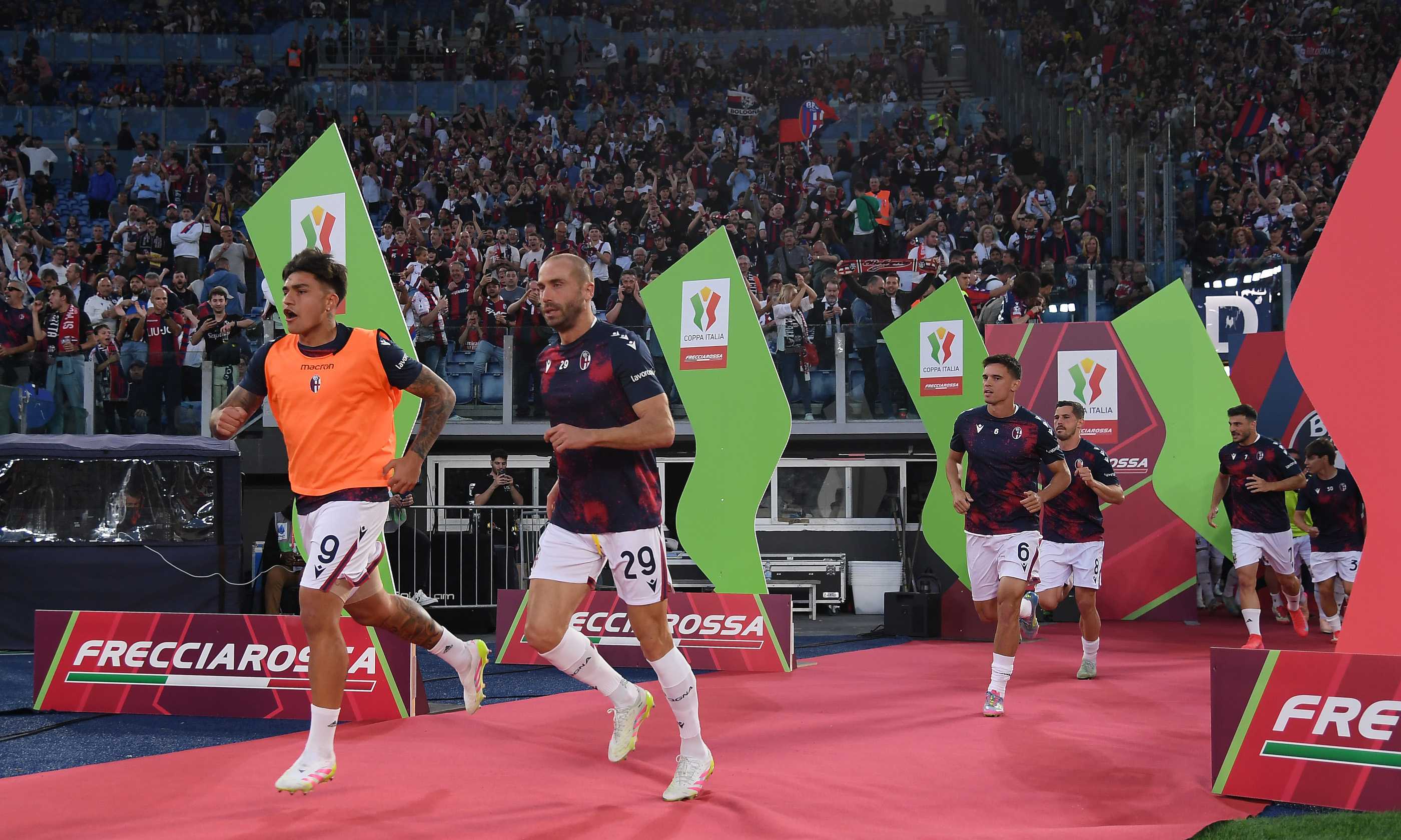 Milan-Bologna LIVE alle 21 la finale di Coppa Italia, le formazioni ufficiali: Jovic e Castro vincono i ballottaggi in attacco