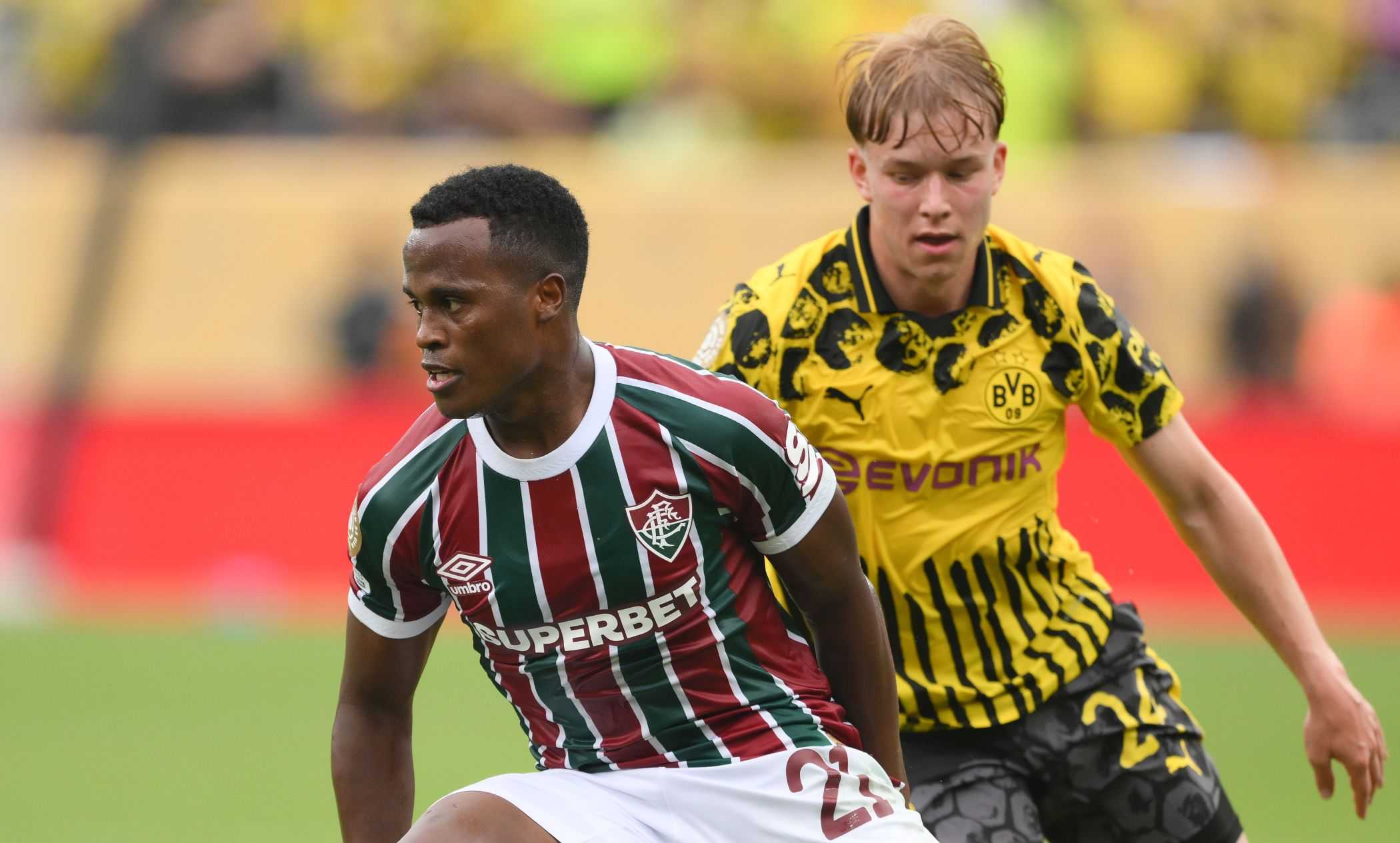 Fluminense-Borussia Dortmund 0-0 al 45': Hercules, Martinelli e Arias vicini al goal, meglio i brasiliani