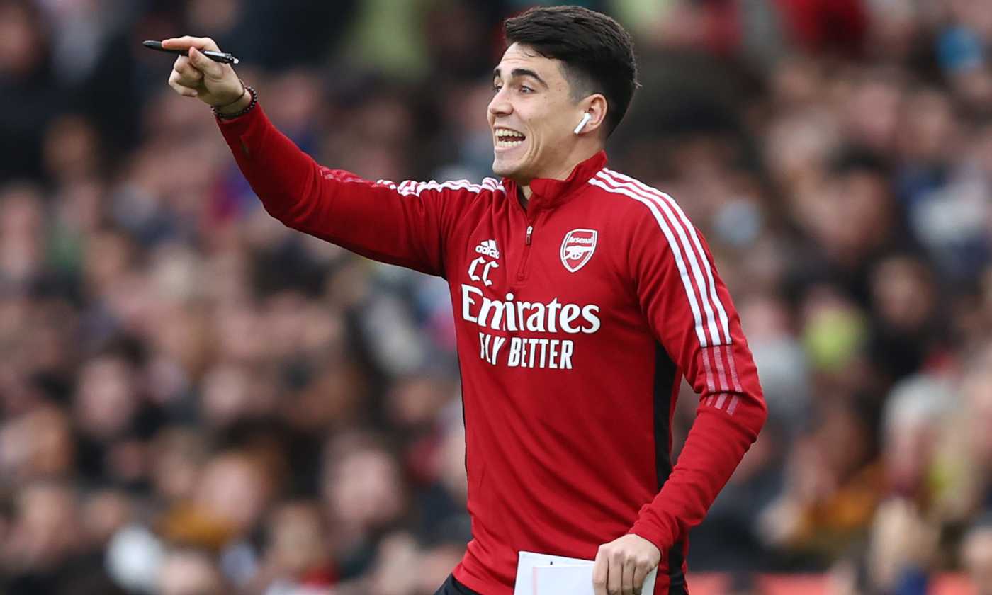 Parma, scelto il nuovo allenatore: è Carlos Cuesta, assistente di Arteta