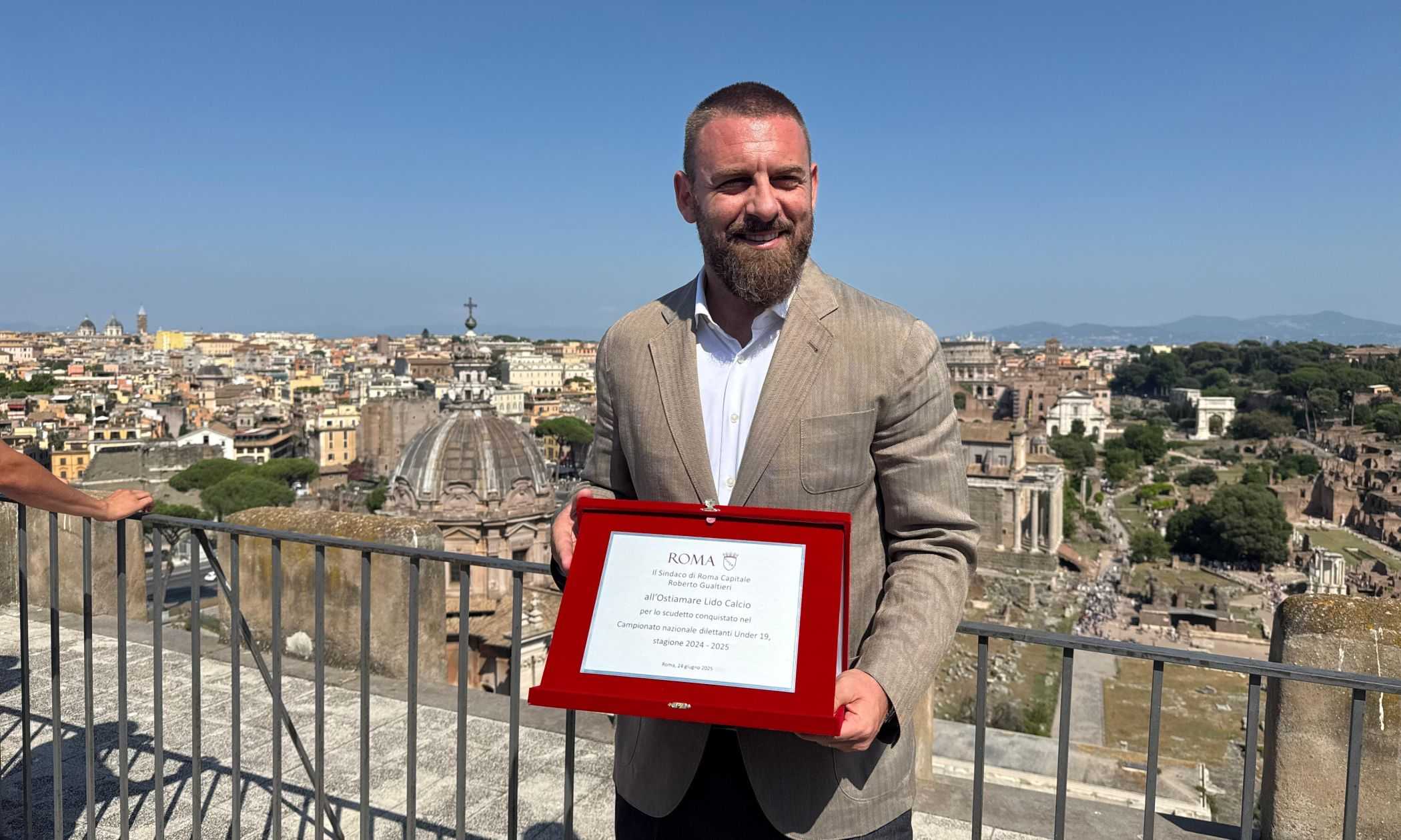 De Rossi: "La Nazionale deve ripartire dai giovani". Nessun commento sulla Sampdoria
