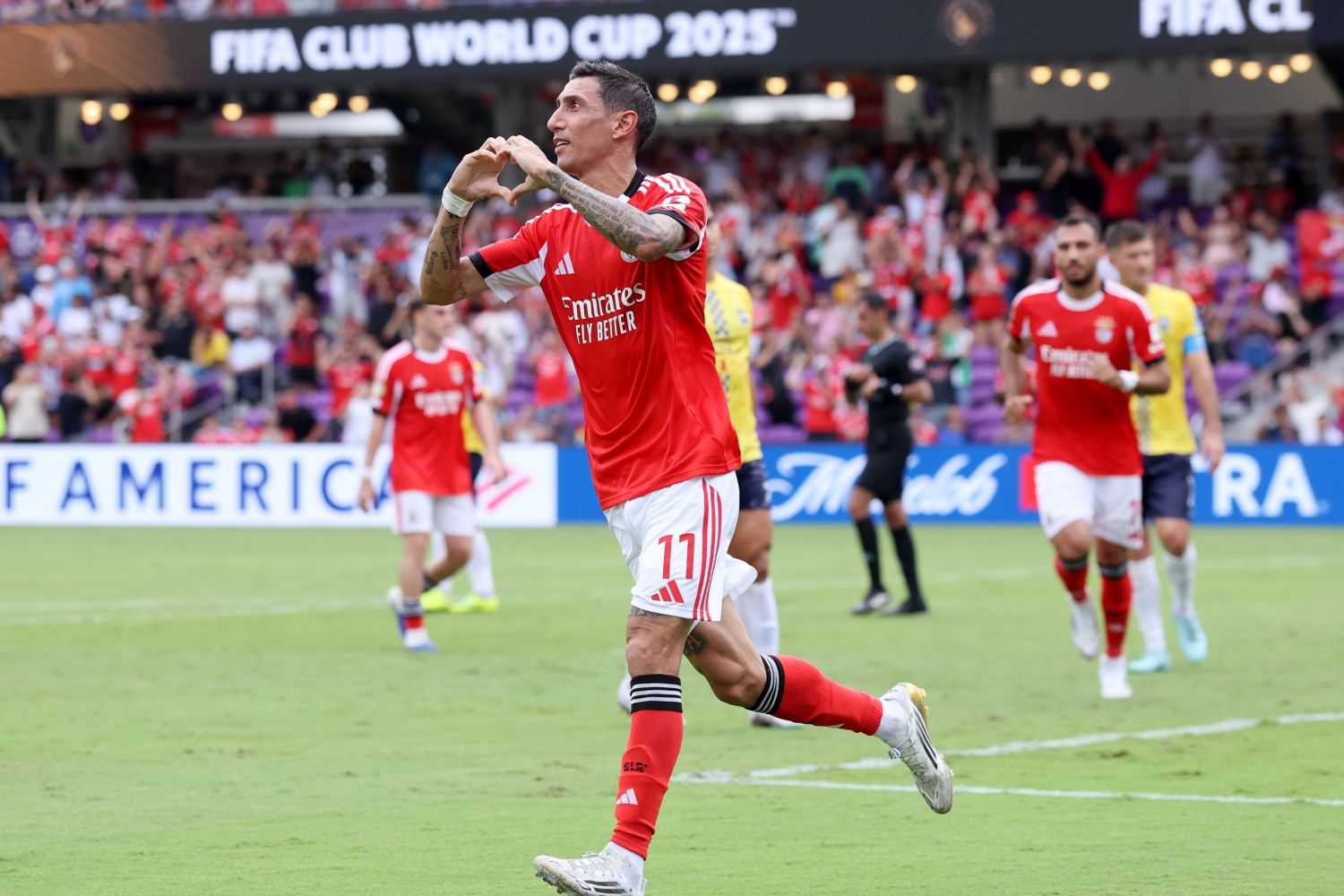 Di Maria trascina ancora il Benfica, è 6-0 ad Auckland City