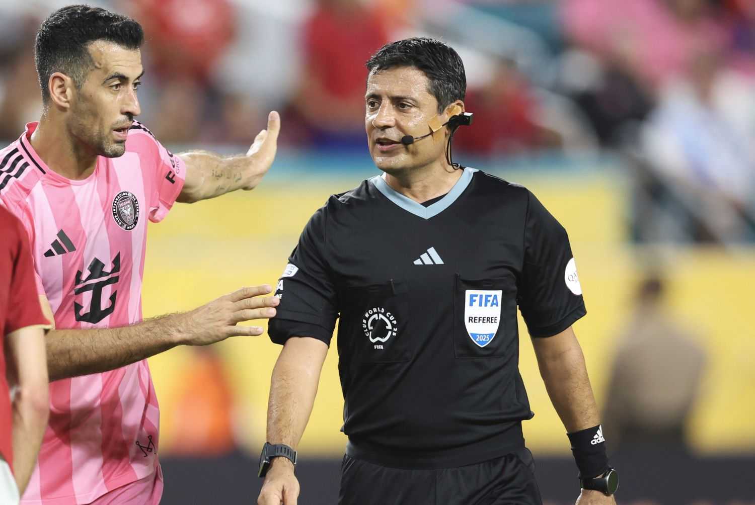 Perché gli arbitri al Mondiale per Club hanno una bodycam