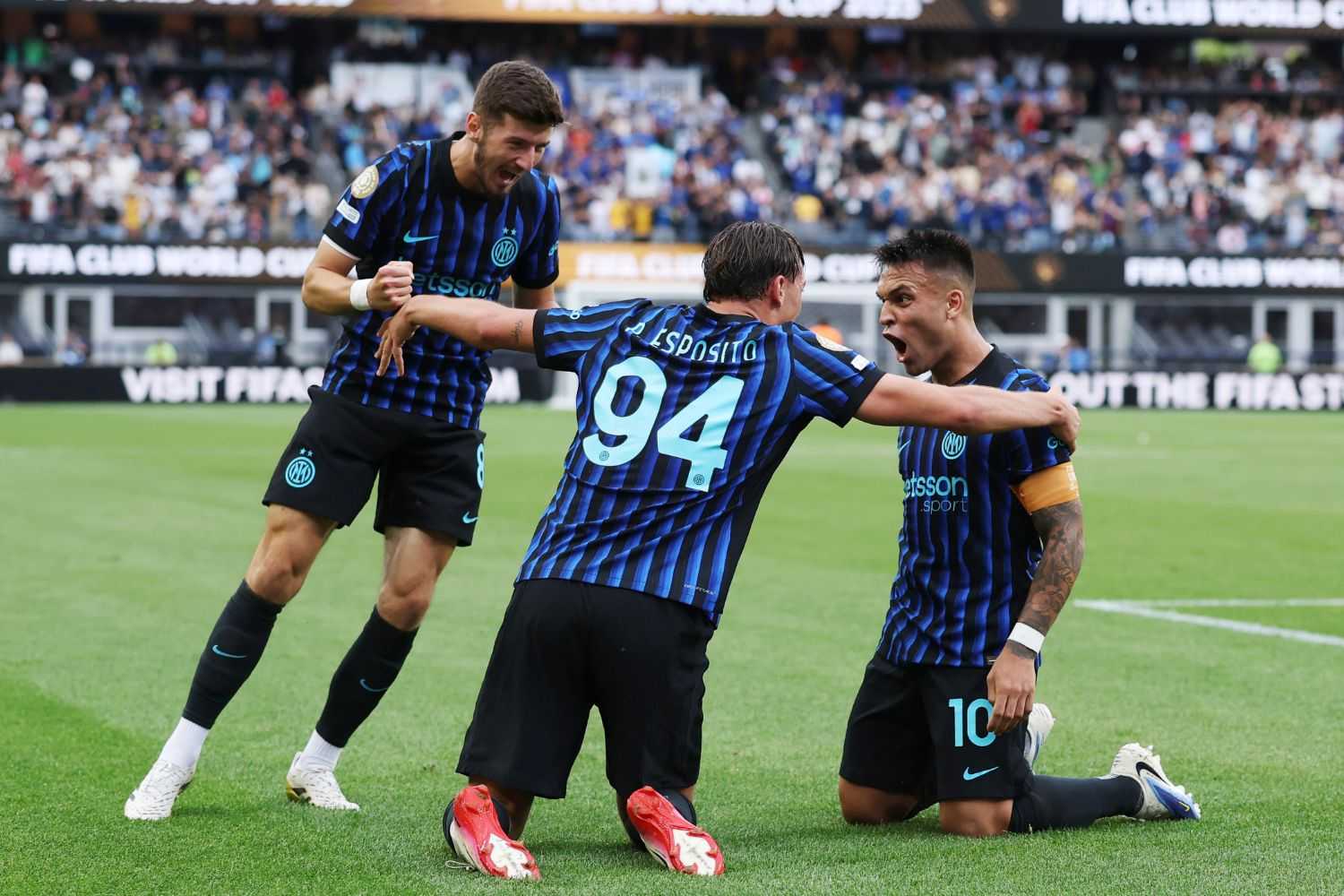 Inter-River Plate 2-0: la prima volta di Pio Esposito e la perla di Bastoni. Nerazzurri agli ottavi, argentini in 9 ed eliminati