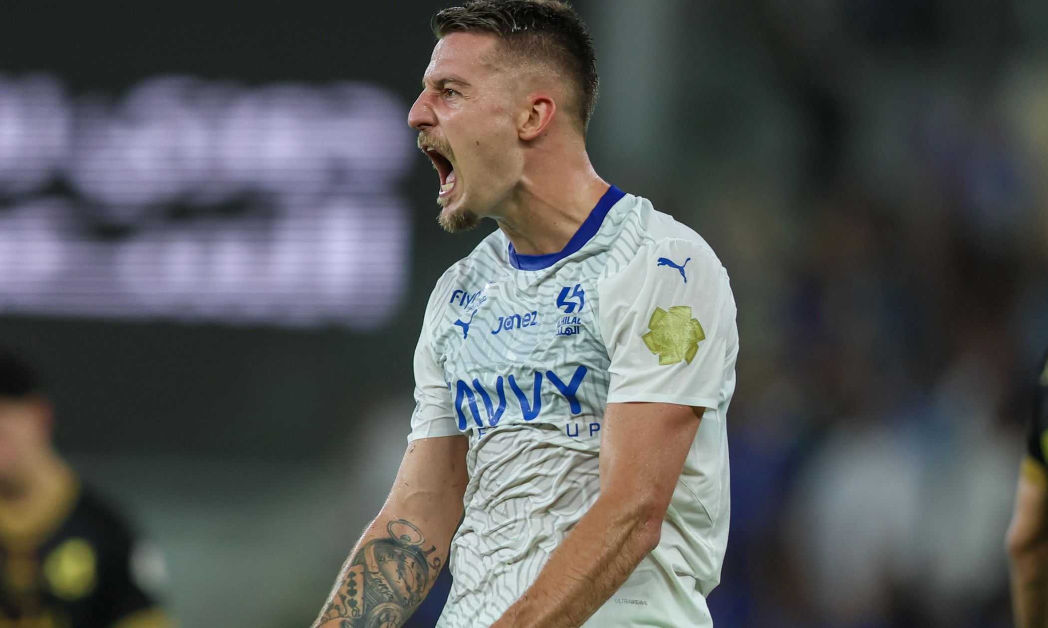 Il Galatasaray non si ferma a Calhanoglu e Osimhen. E il Fenerbahce risponde con Son e Milinkovic-Savic