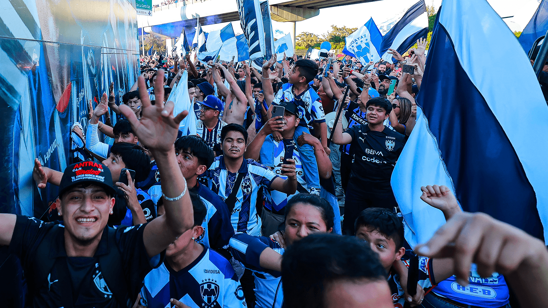 Inter, invasione di tifosi messicani a Pasadena: il Rose Bowl sarà tutto per il Monterrey