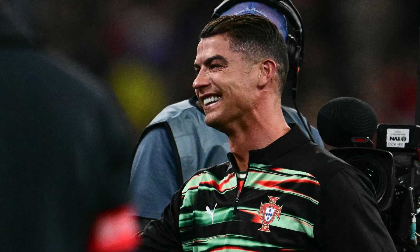 Cristiano Ronaldo, un altro trofeo nella sua bacheca infinita: si fa male, non  guarda i rigori e poi piange di gioia