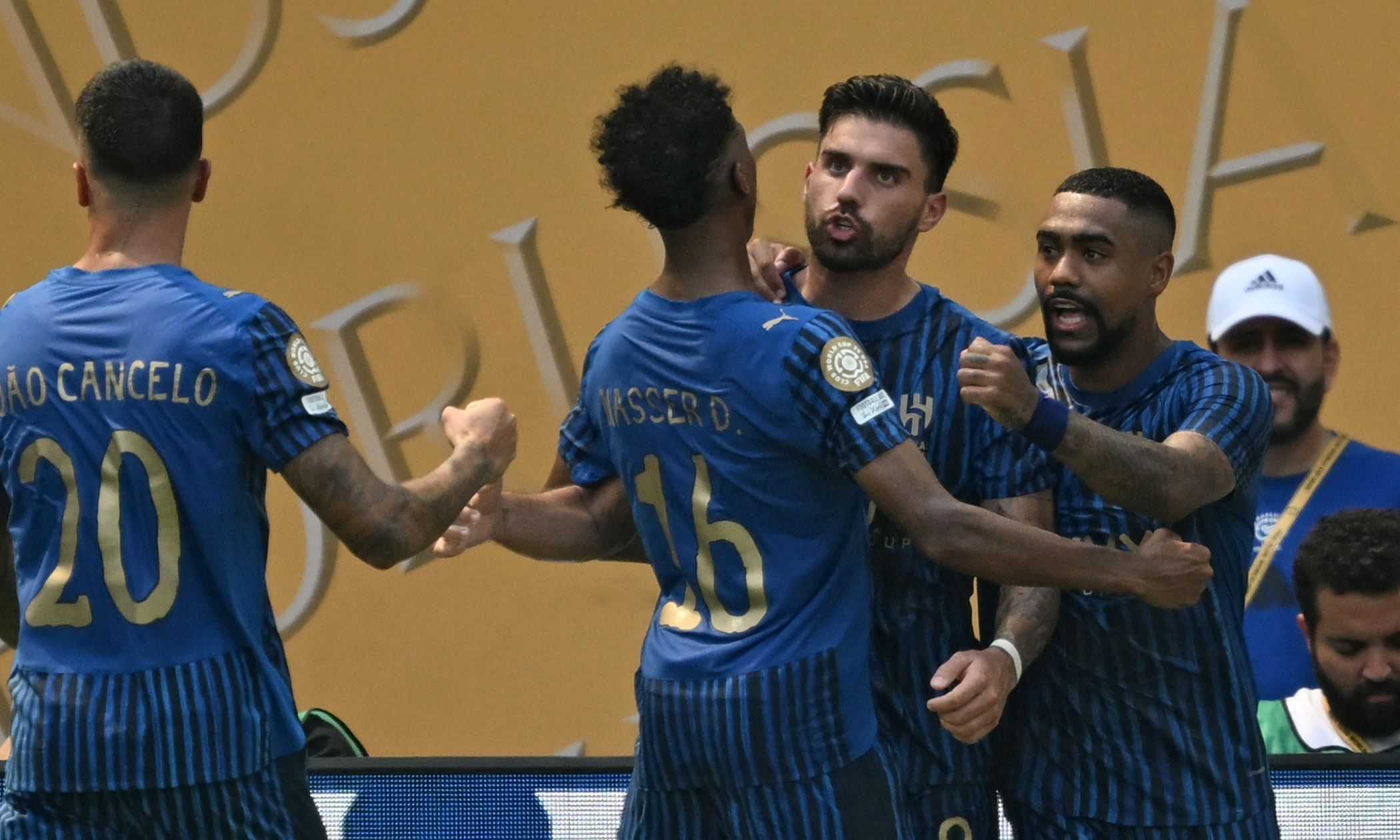 Real Madrid-Al Hilal LIVE 1-1: traversa di Guler in avvio di ripresa! Poi Bono para su Gonzalo 