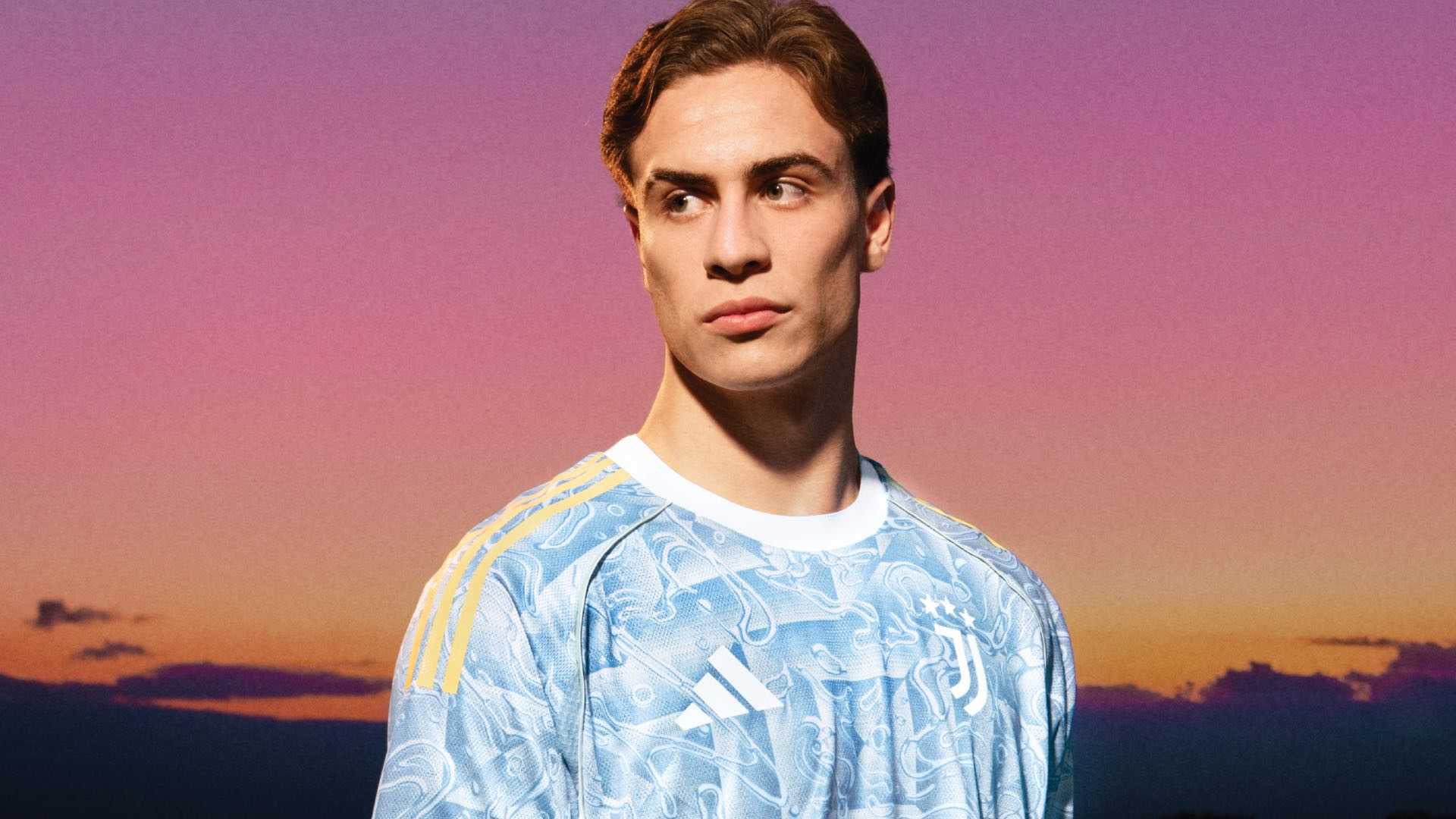 Juventus, ecco la nuova seconda maglia: c'è già la partita dell'esordio 